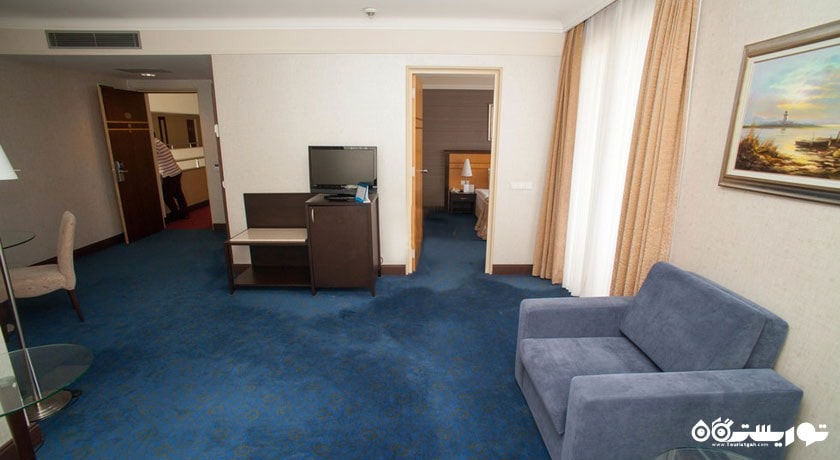 محوطه نشیمن سوئیت جونیور